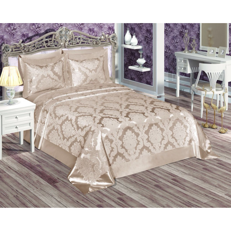 Bedsprei Gloria Exclusiv. Luxe en Unieke Bedspreien. Bedsprei Gloria Exclusiv. Luxe en Unieke Bedspreien.